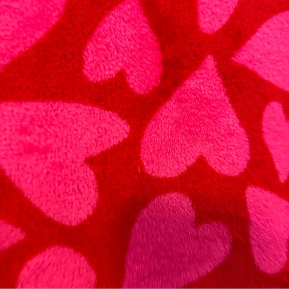 New Cat & Jack Red and Pink Heart Pullover Sweater Kids Size L (10/12) - Picture 8 of 9